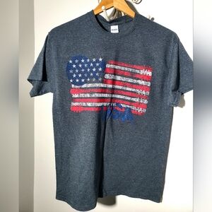 Set Of 2 Americana Short Sleeve Gildan Men's Red And Gray Graphic T-Shirt Size M